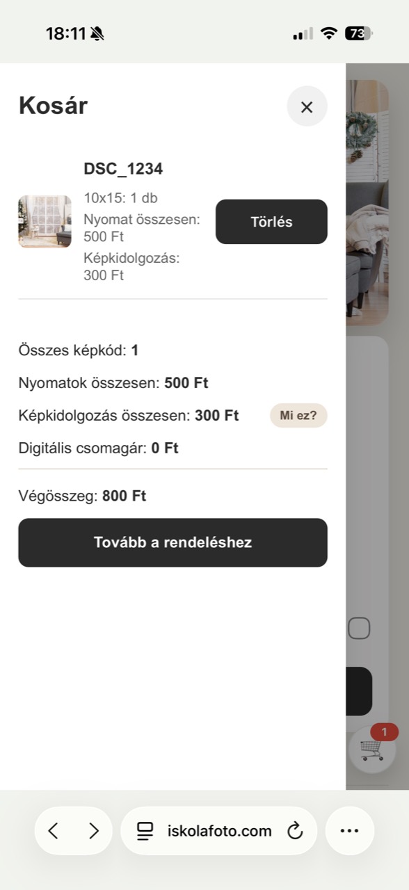A kiválasztott kép és a rendelés teljes összege a mobilkosárban